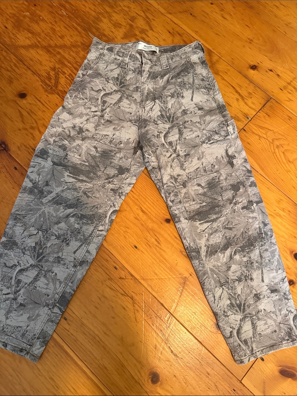 Hollister Baggy Skater Jeans — Camo